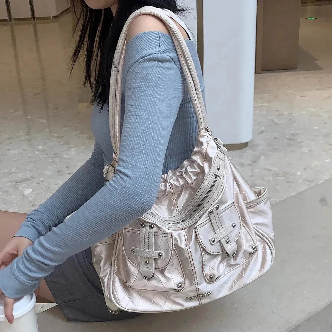 Sohiwoo Y2k White Shoulder Bag for Women Pleated Soft Autumn 2023 New Trendy Tote Bag Multi-pocketed Large Capacity Handbag Sac