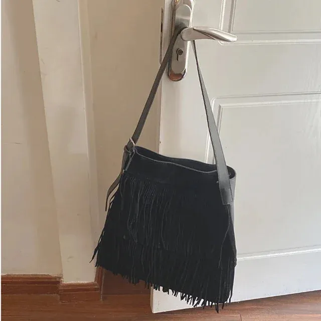 TAVIMART  -  Personality High-capacity Vintage Women's Crossbody Bag Fashion Grunge Tassel Shoulder Handbags Streetwear Y2k Tote Bags Trendy