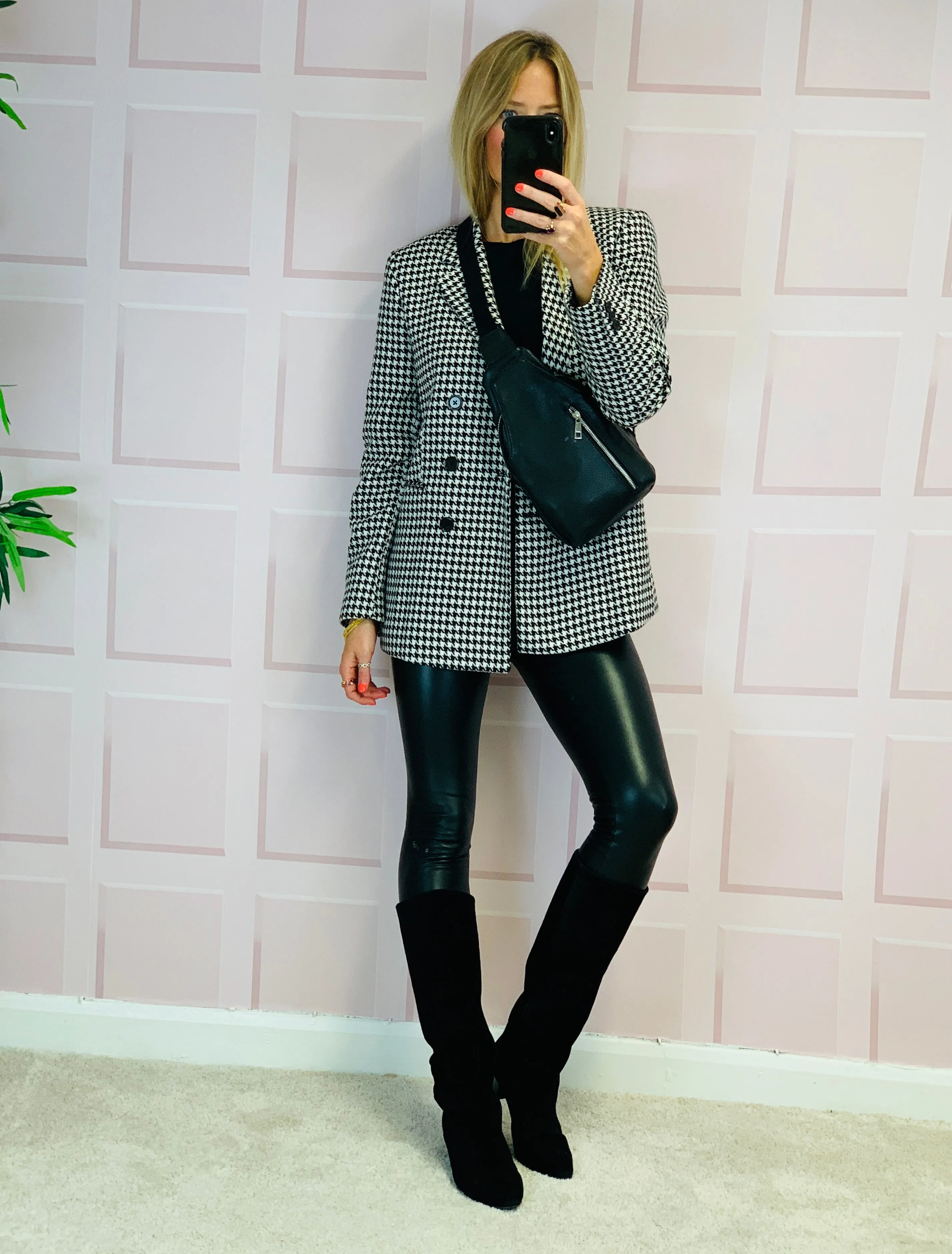 The Milano Sling Bag Black